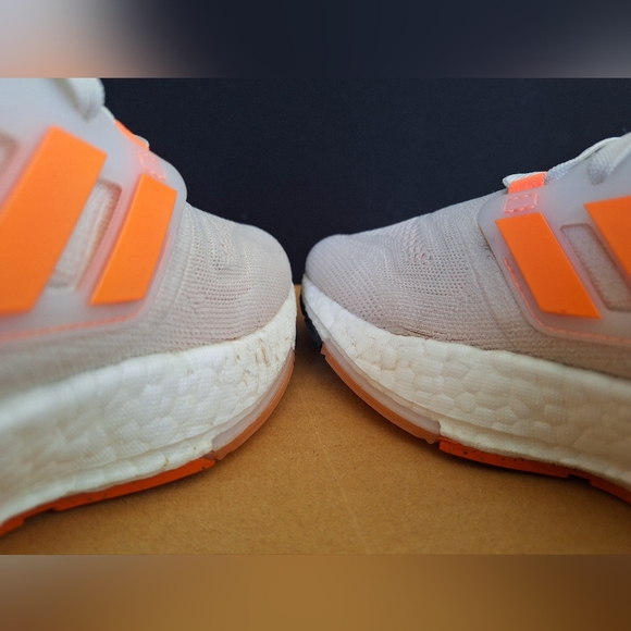 Adidas Ultraboost 22 Size 8.5 Aluminum Beam Orange GX6666**No Insole** - Picture 9 of 13